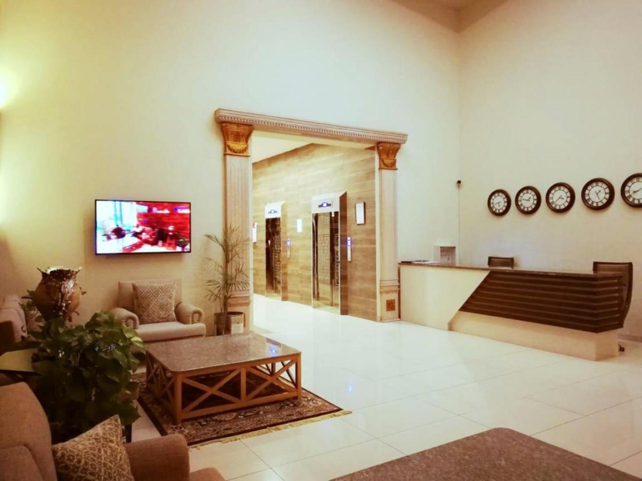 Executive 3 Bedrooms Apartment In Bahria Town ราวัลปินดี ภายนอก รูปภาพ