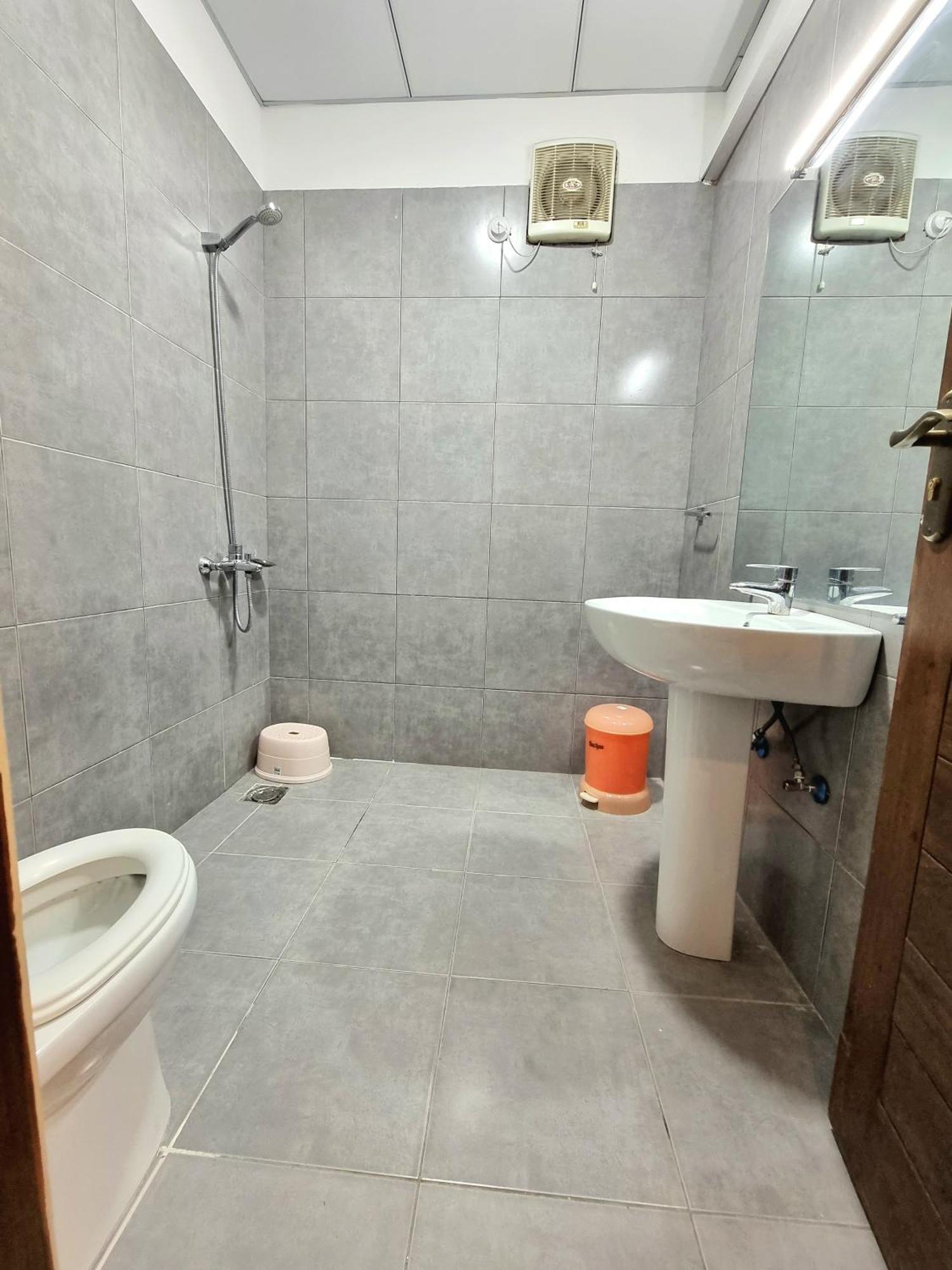 Executive 3 Bedrooms Apartment In Bahria Town ราวัลปินดี ภายนอก รูปภาพ