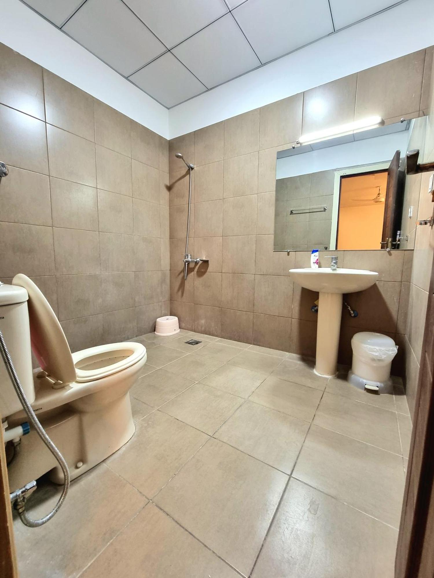 Executive 3 Bedrooms Apartment In Bahria Town ราวัลปินดี ภายนอก รูปภาพ